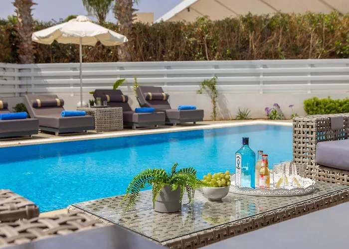 Fig Tree Bay Residences 3